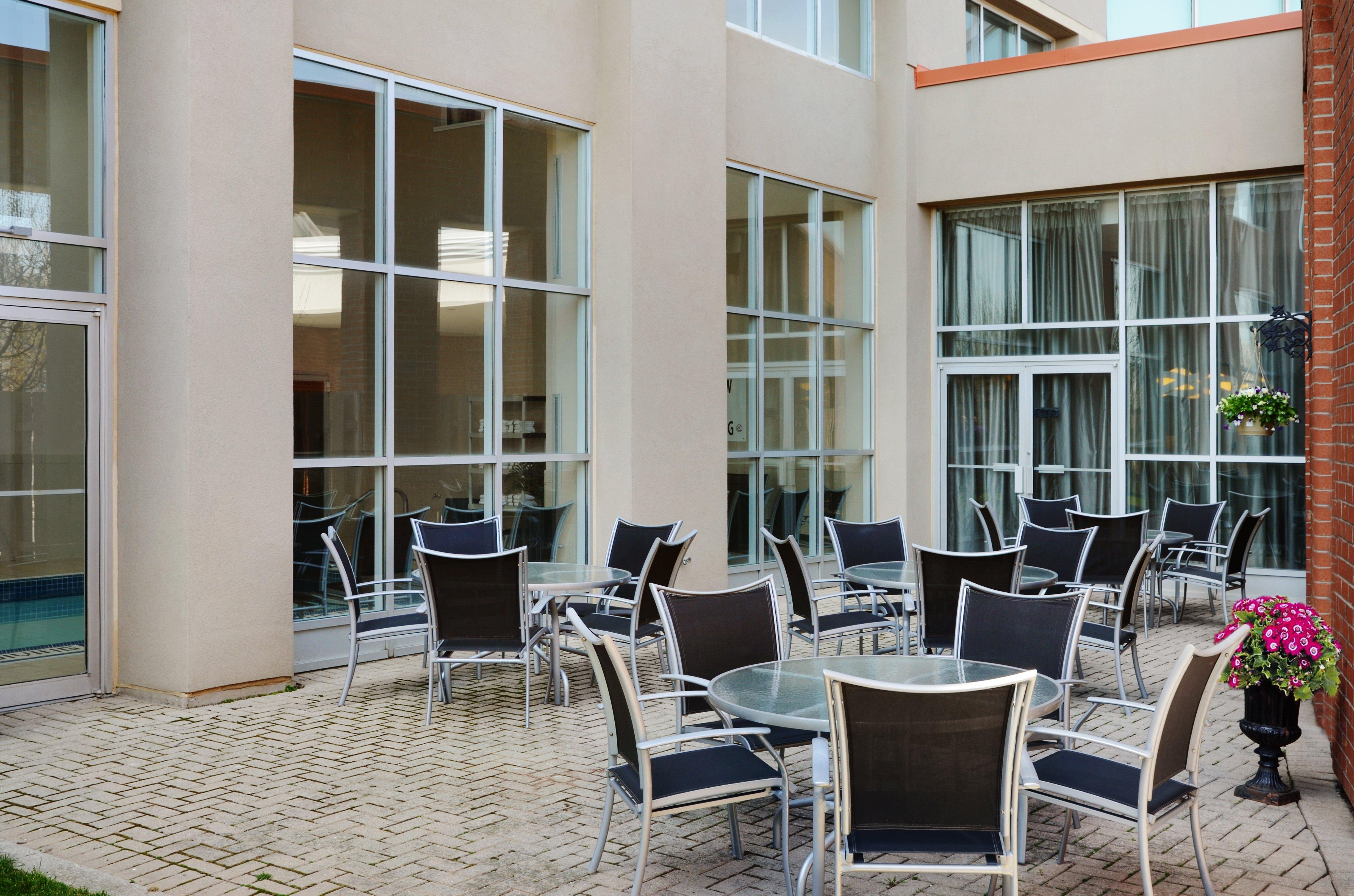 Holiday Inn Hotel & Suites London By Ihg מראה חיצוני תמונה