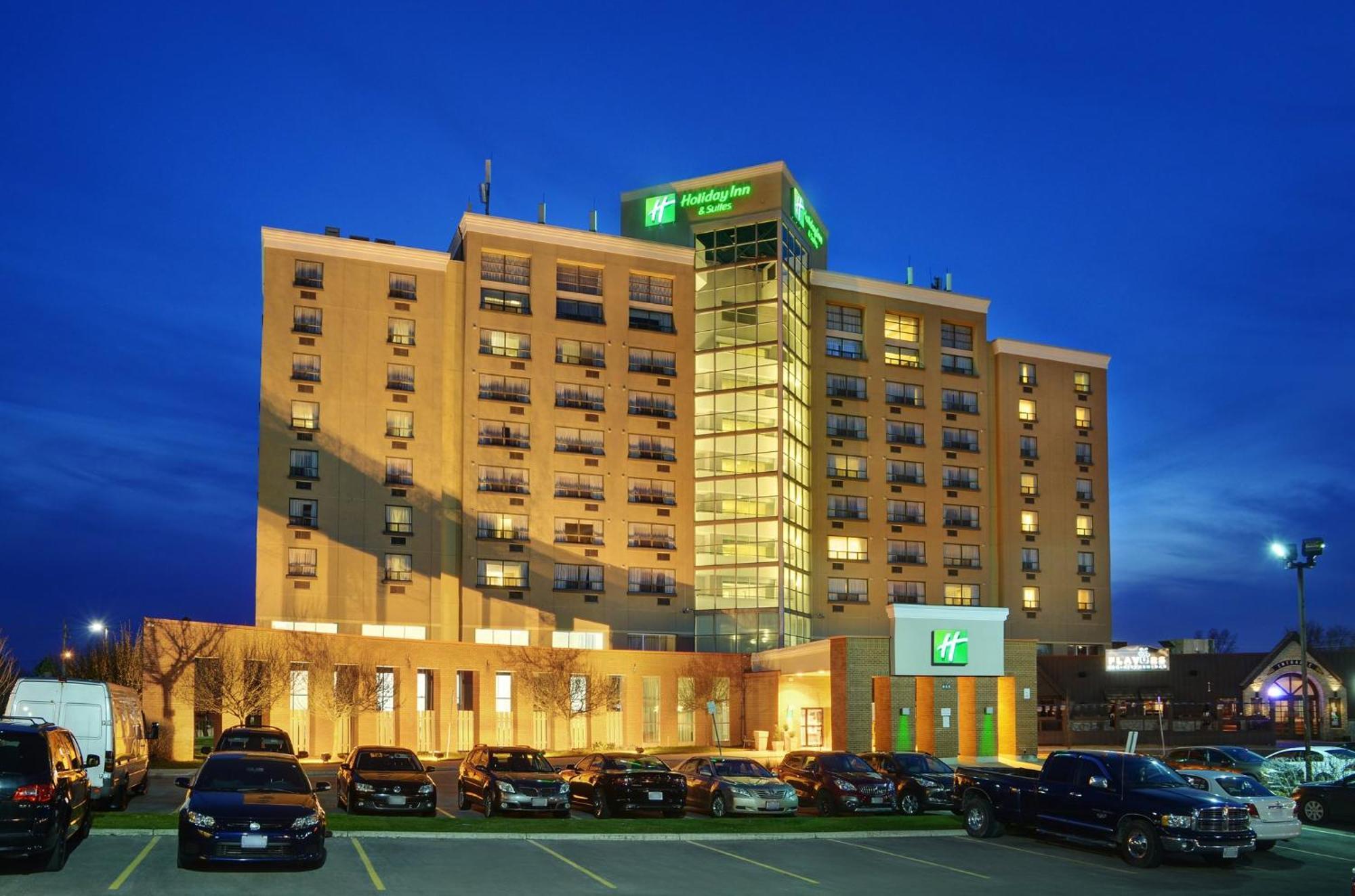Holiday Inn Hotel & Suites London By Ihg מראה חיצוני תמונה