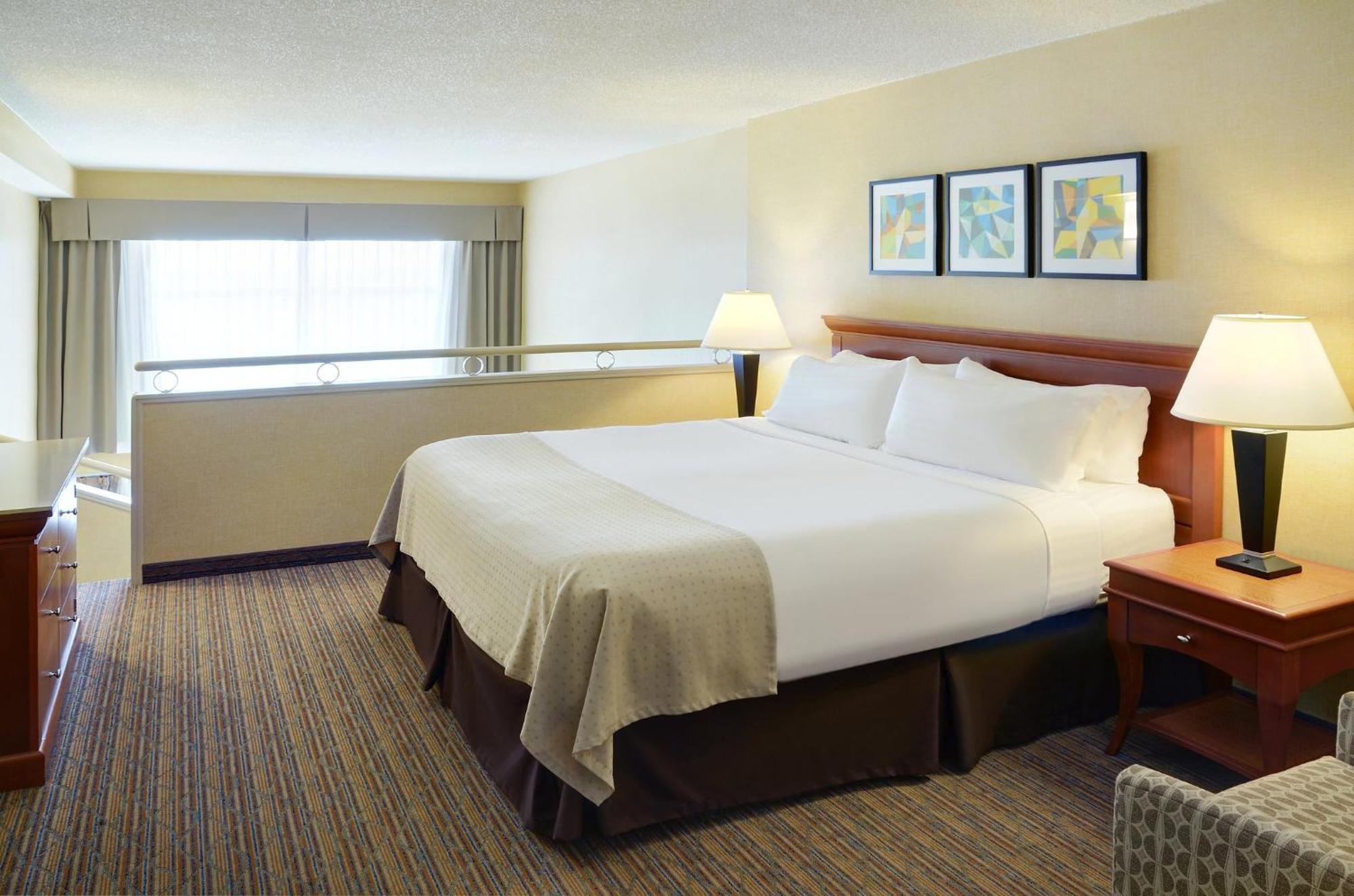 Holiday Inn Hotel & Suites London By Ihg מראה חיצוני תמונה